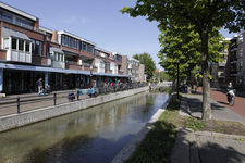 903080 Gezicht op het winkelcentrum Lunetten aan de Hondsrug te Utrecht.